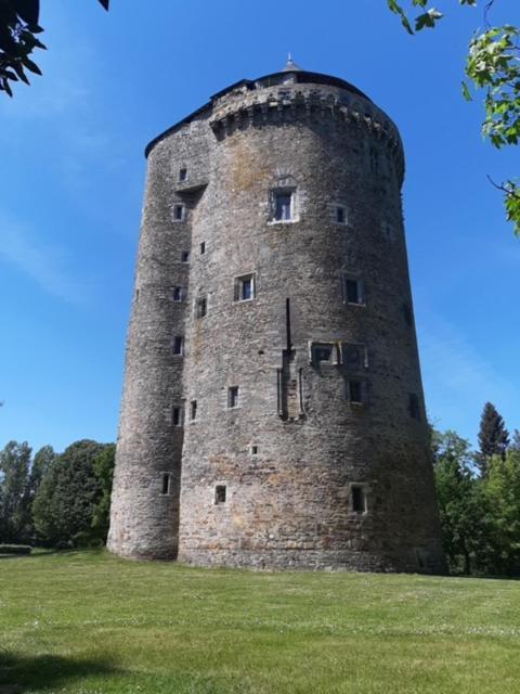 L'Etape De La Tour Leilighet Grand-Fougeray Eksteriør bilde